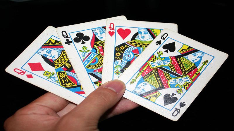 bai tu lo kho 4 Những luật chơi bài đặc biệt mà người chơi phải nắm